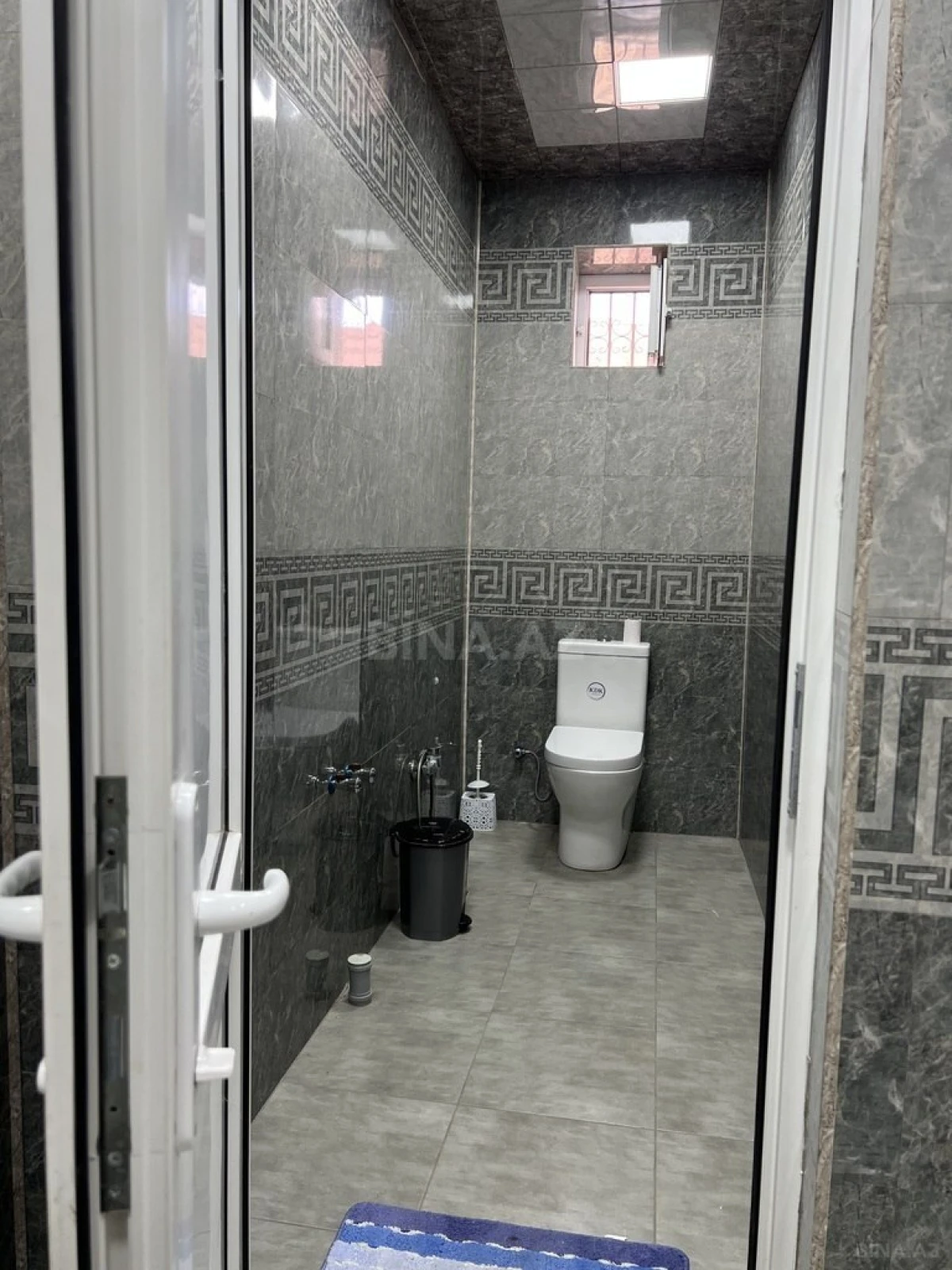 Satılır 5 otaqlı həyət evi 300 m²