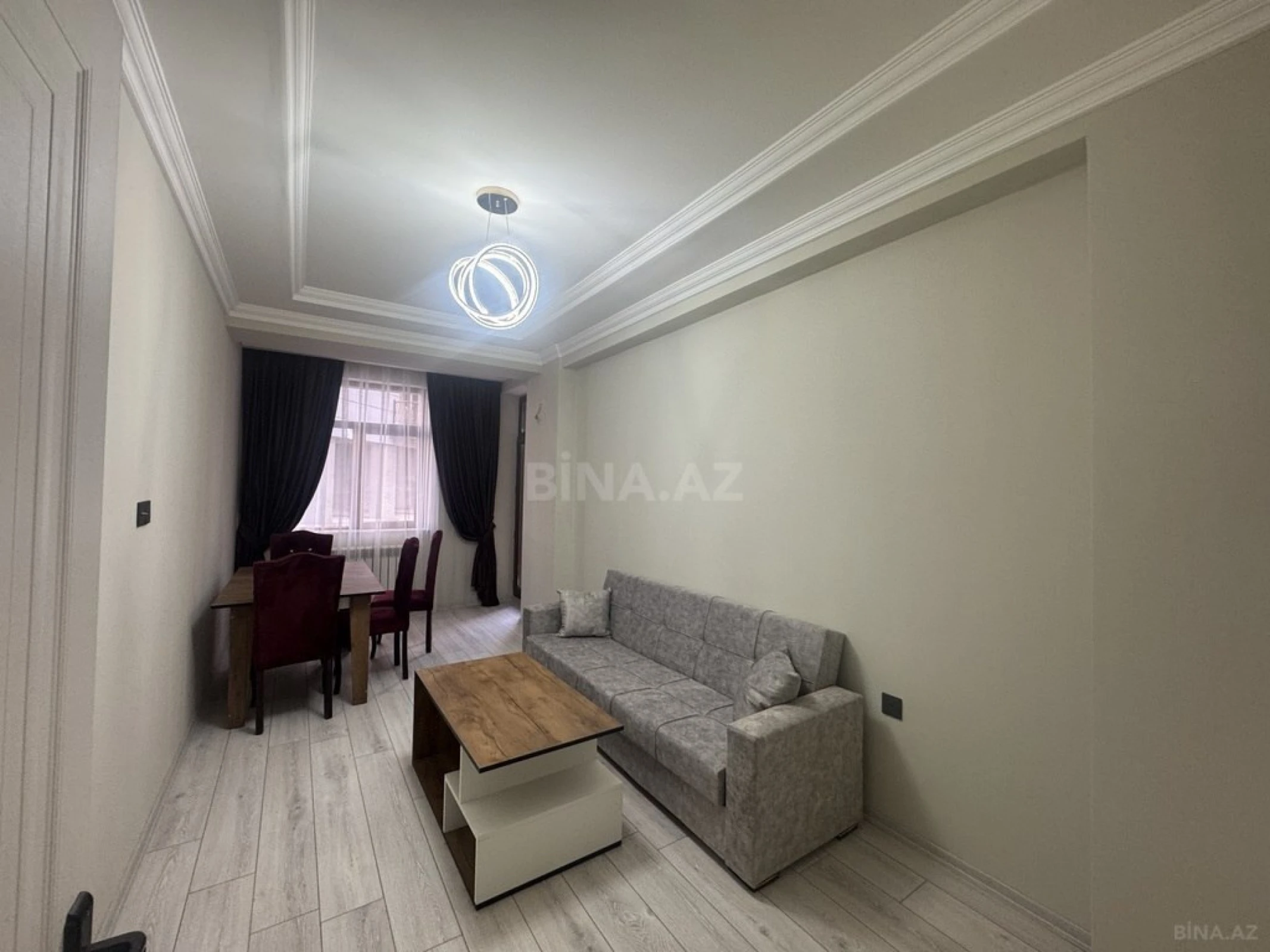 Kirayə verilir 2 otaqlı mənzil 100 m²