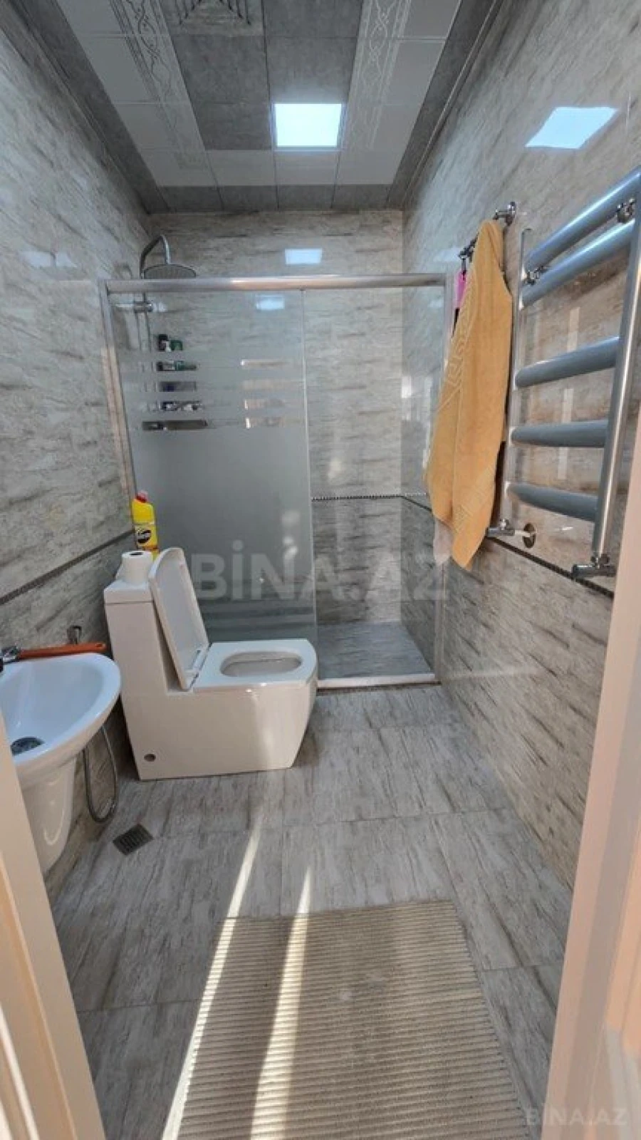 Satılır 4 otaqlı mənzil 160 m²