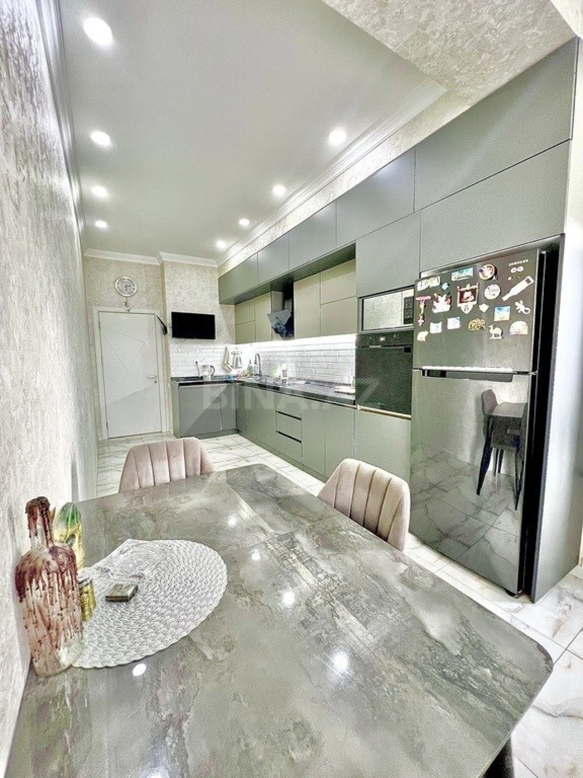 Satılır 2 otaqlı mənzil 95 m²