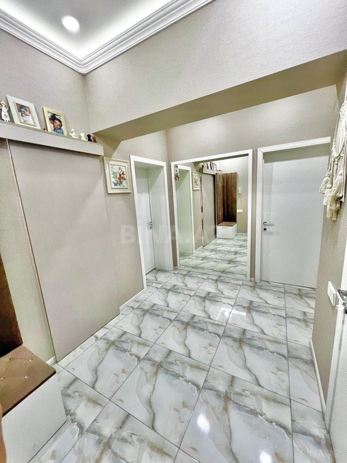 Satılır 2 otaqlı mənzil 95 m²