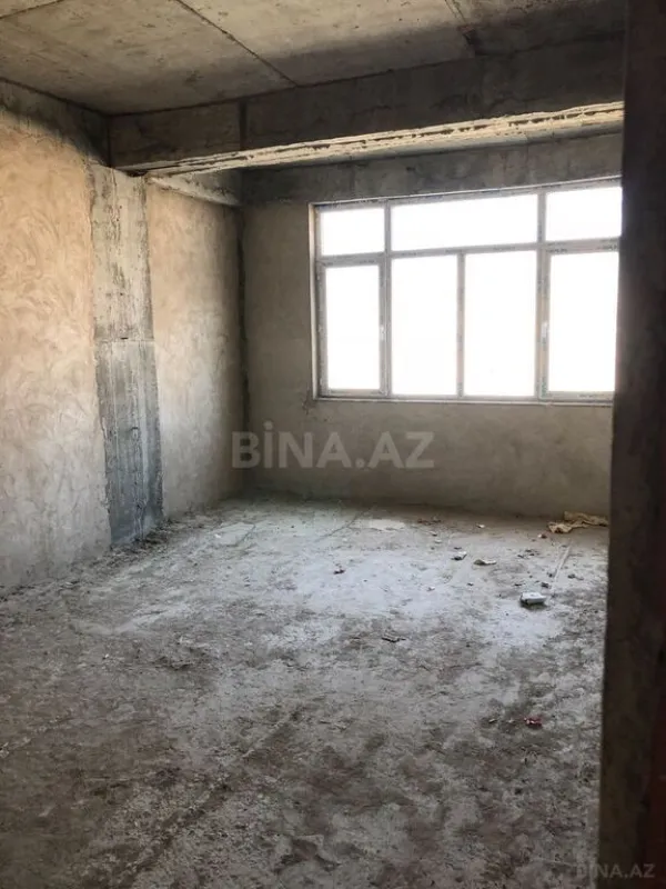 Satılır 3 otaqlı mənzil 191 m²