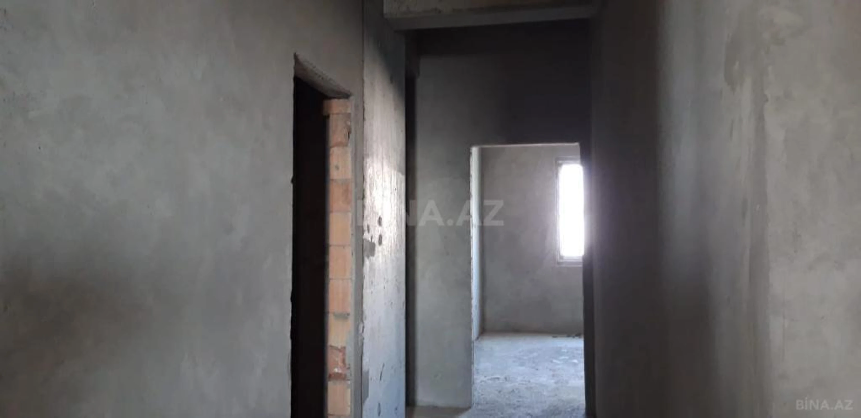 Satılır 3 otaqlı mənzil 191 m²