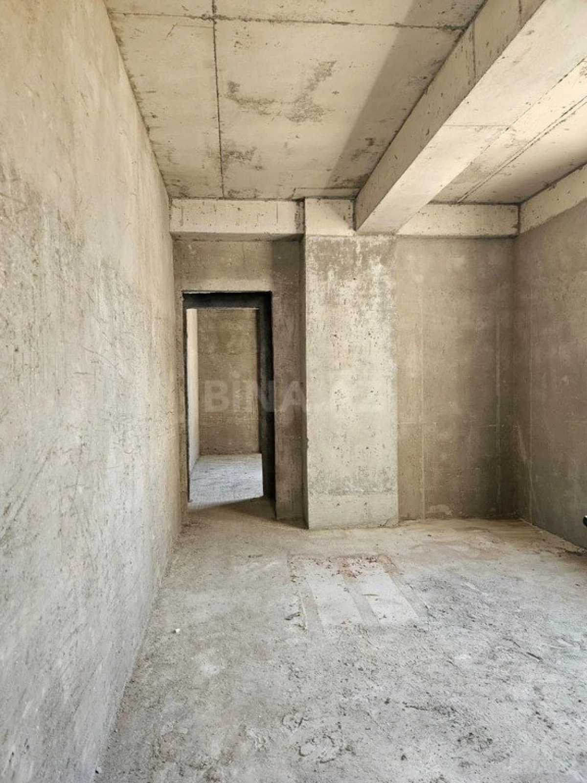 Satılır 3 otaqlı mənzil 157 m²