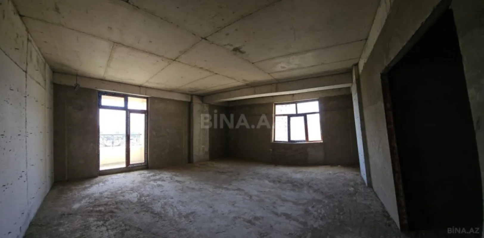 Satılır 3 otaqlı mənzil 157 m²