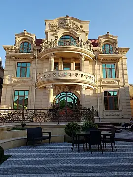 Satılır 10 otaqlı həyət evi 800 m² — Bakı, Bakıxanov 10 otaq 800.00 m²