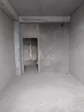 Satılır 4 otaqlı mənzil 181 m²