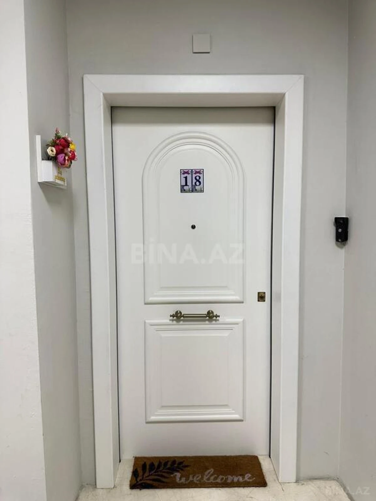 Kirayə verilir 4 otaqlı mənzil 185 m²
