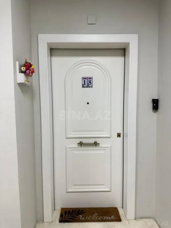 Kirayə verilir 4 otaqlı mənzil 185 m²