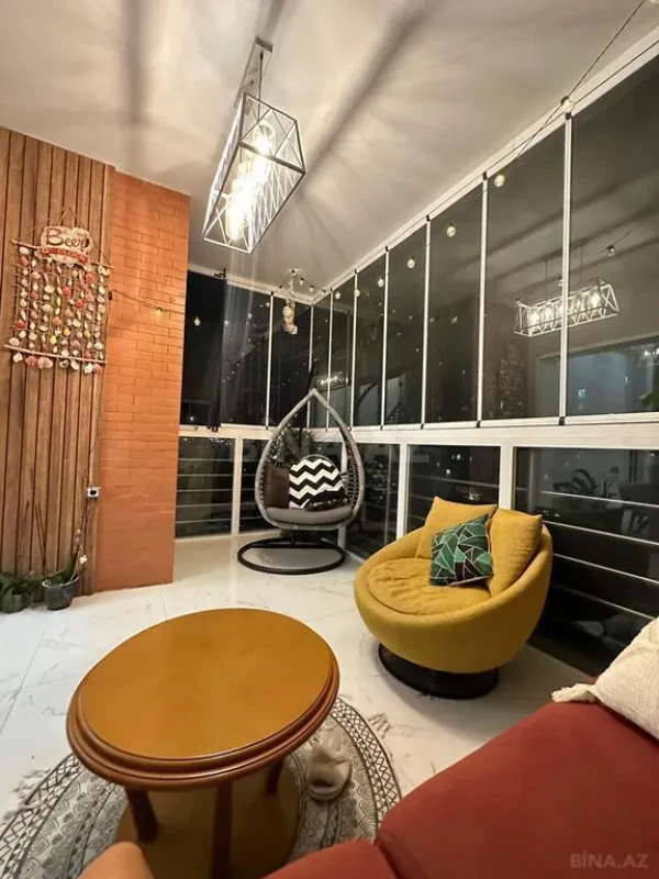 Kirayə verilir 4 otaqlı mənzil 185 m²