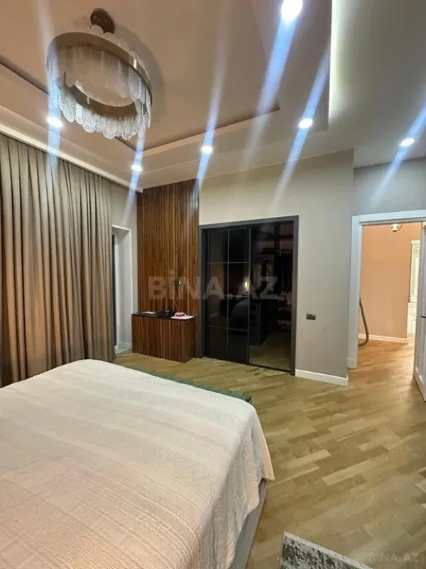Kirayə verilir 4 otaqlı mənzil 185 m²