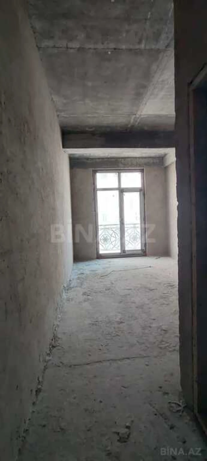 Satılır 3 otaqlı mənzil 159 m²