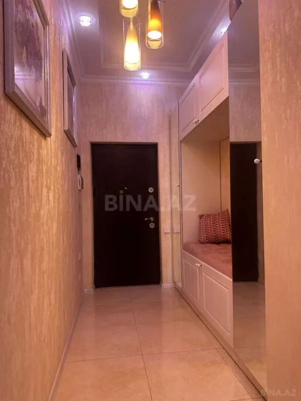 Satılır 2 otaqlı mənzil 65 m²