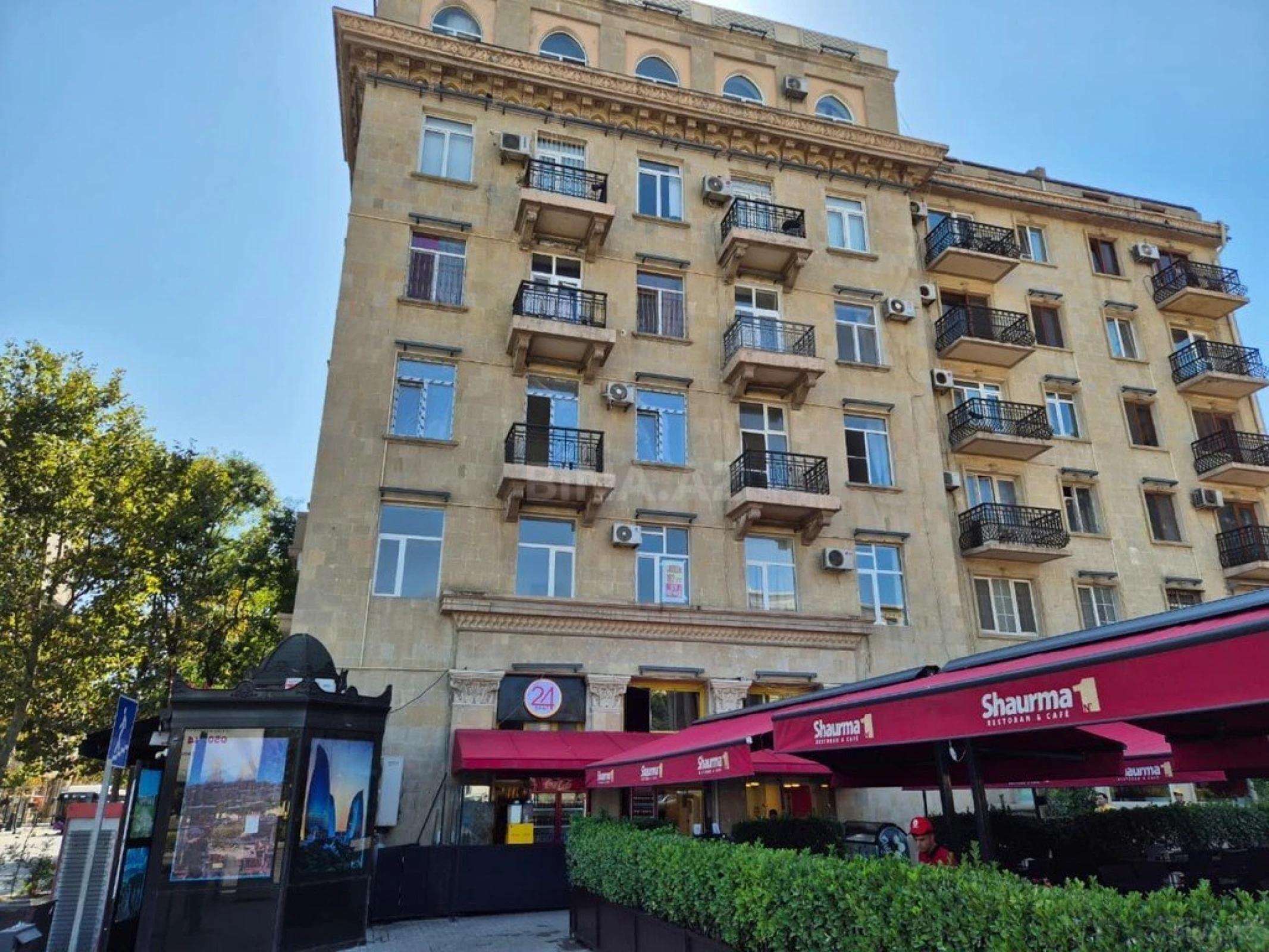 Satılır 3 otaqlı mənzil 105 m²