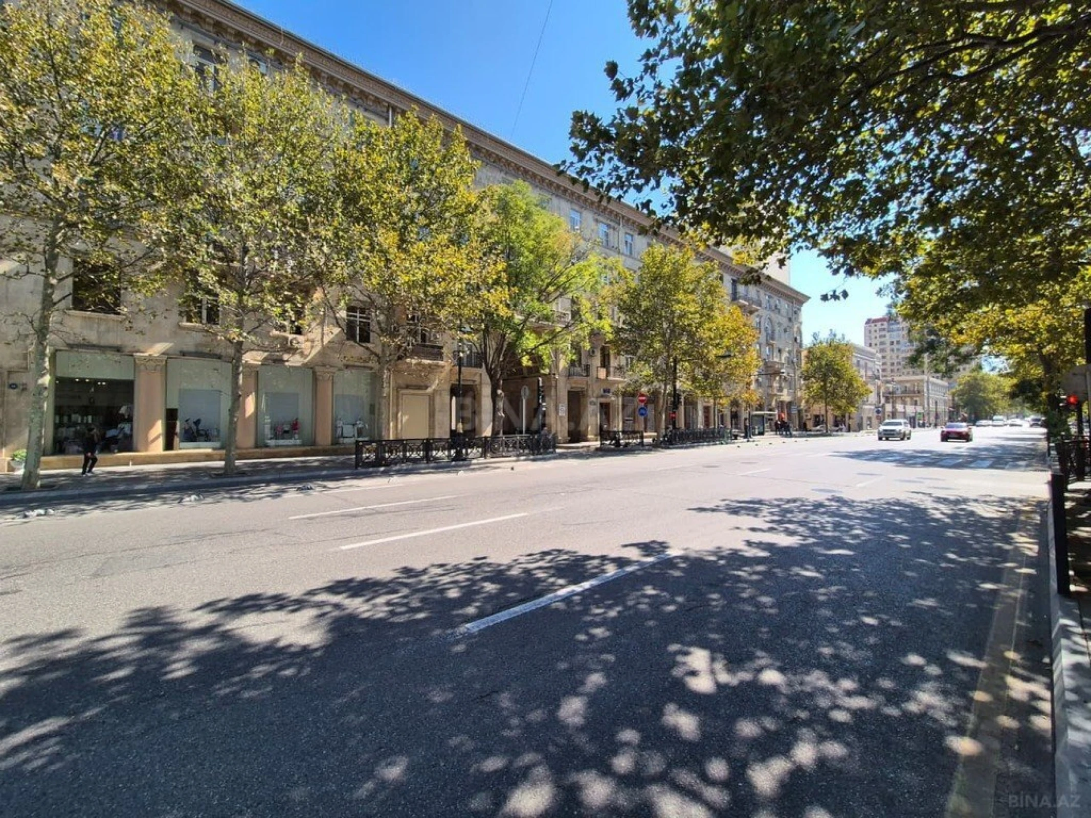 Satılır 3 otaqlı mənzil 105 m²