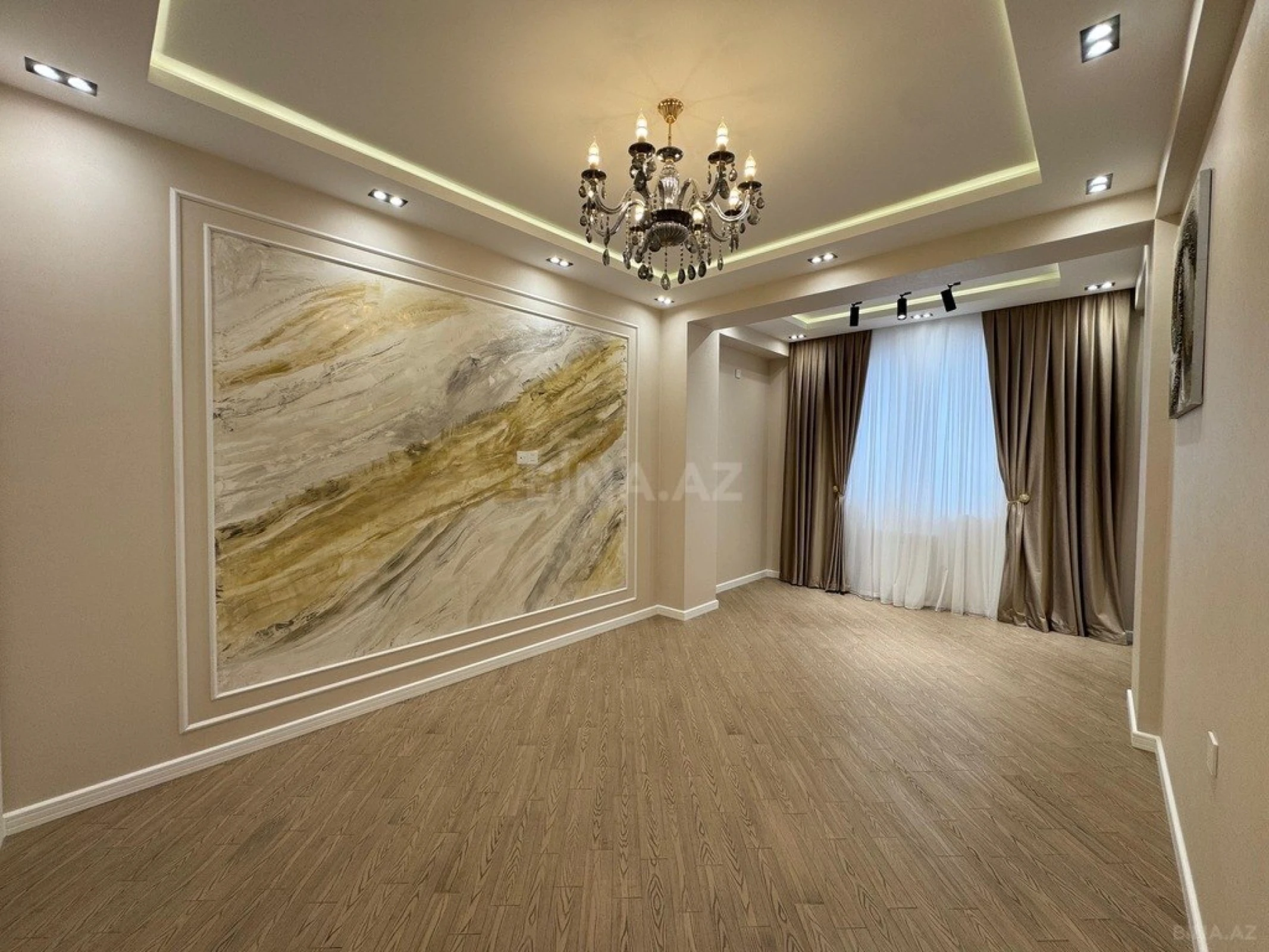 Satılır 4 otaqlı mənzil 110 m²