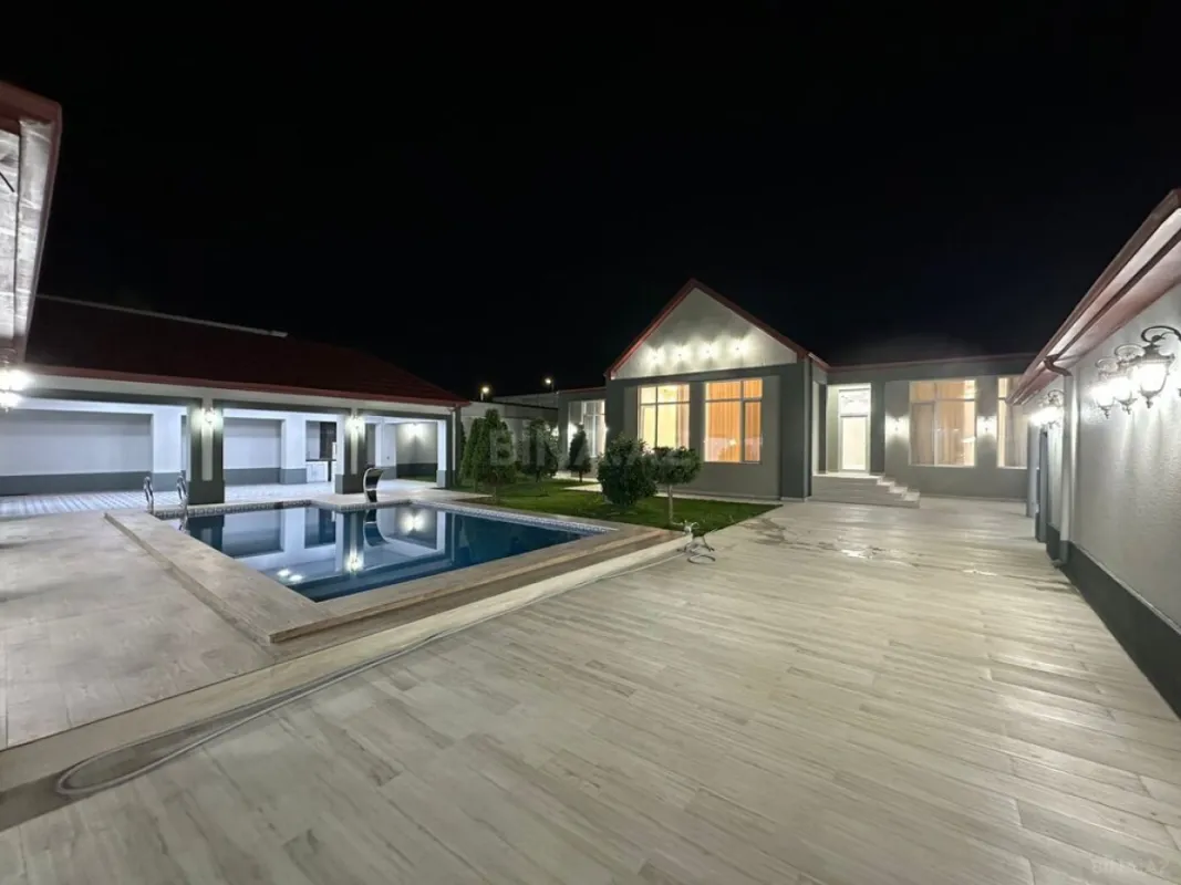 Satılır 5 otaqlı həyət evi 265 m²