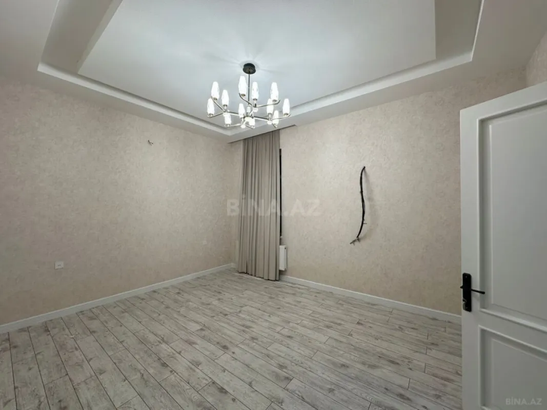 Satılır 5 otaqlı həyət evi 265 m²