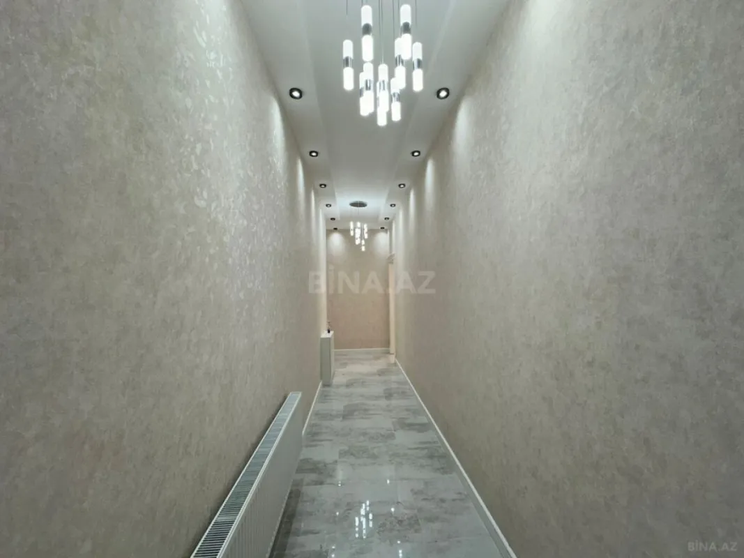 Satılır 5 otaqlı həyət evi 265 m²