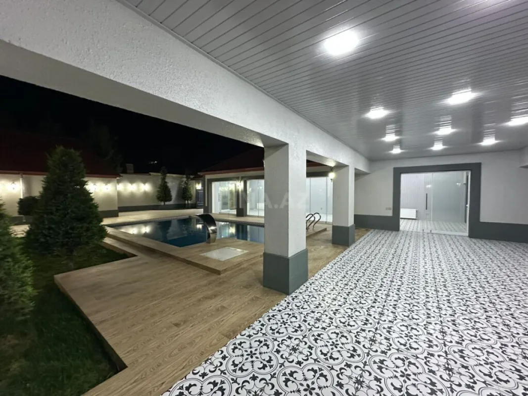 Satılır 5 otaqlı həyət evi 265 m²