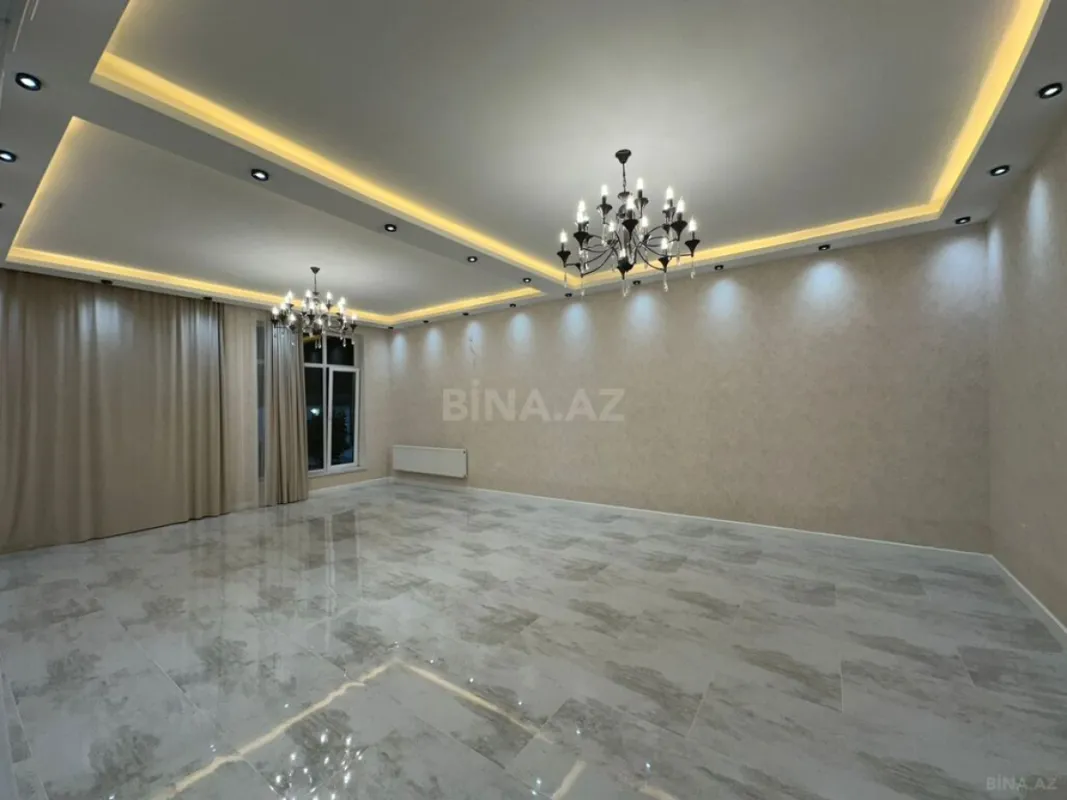 Satılır 5 otaqlı həyət evi 265 m²