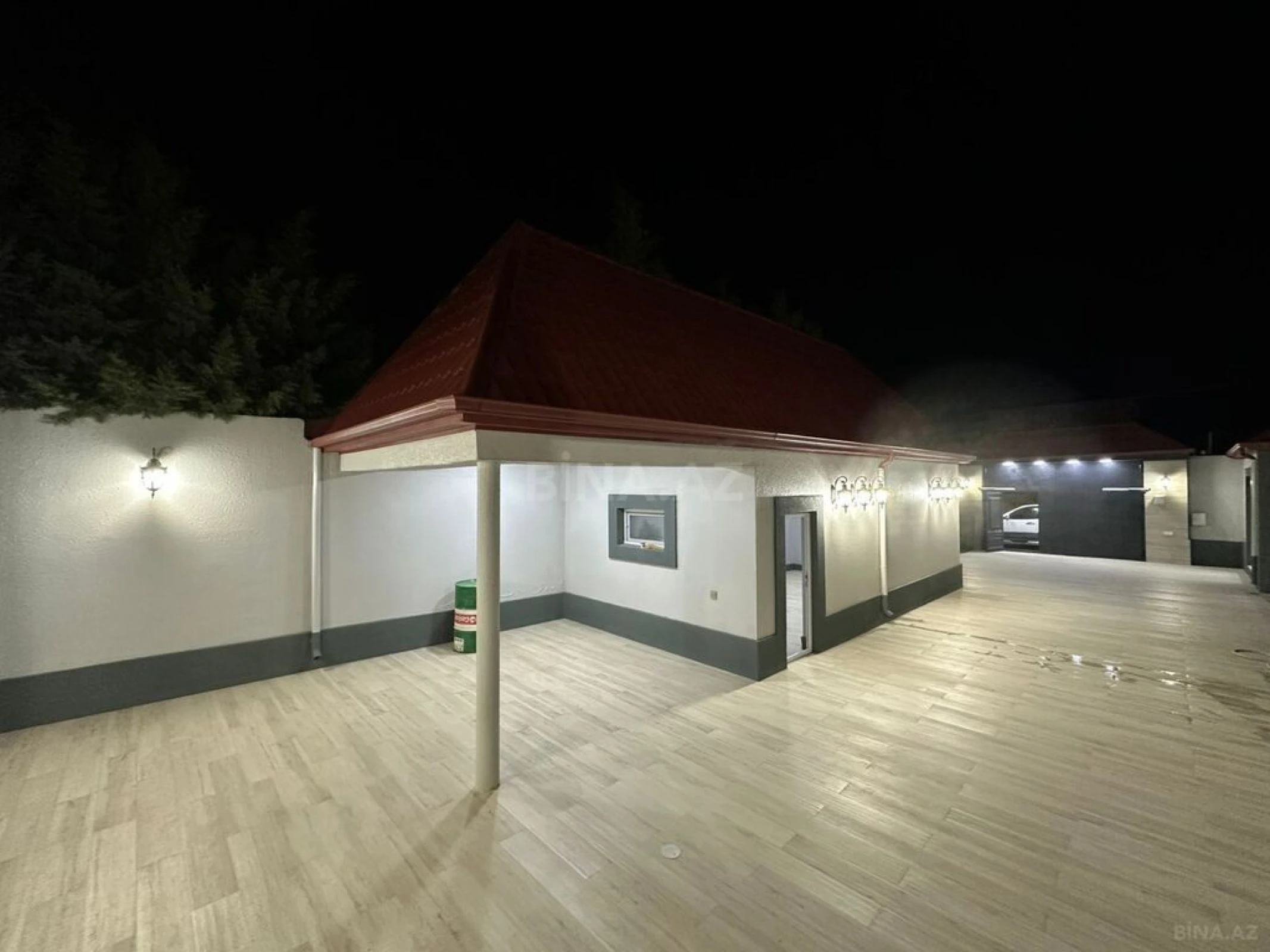 Satılır 5 otaqlı həyət evi 265 m²