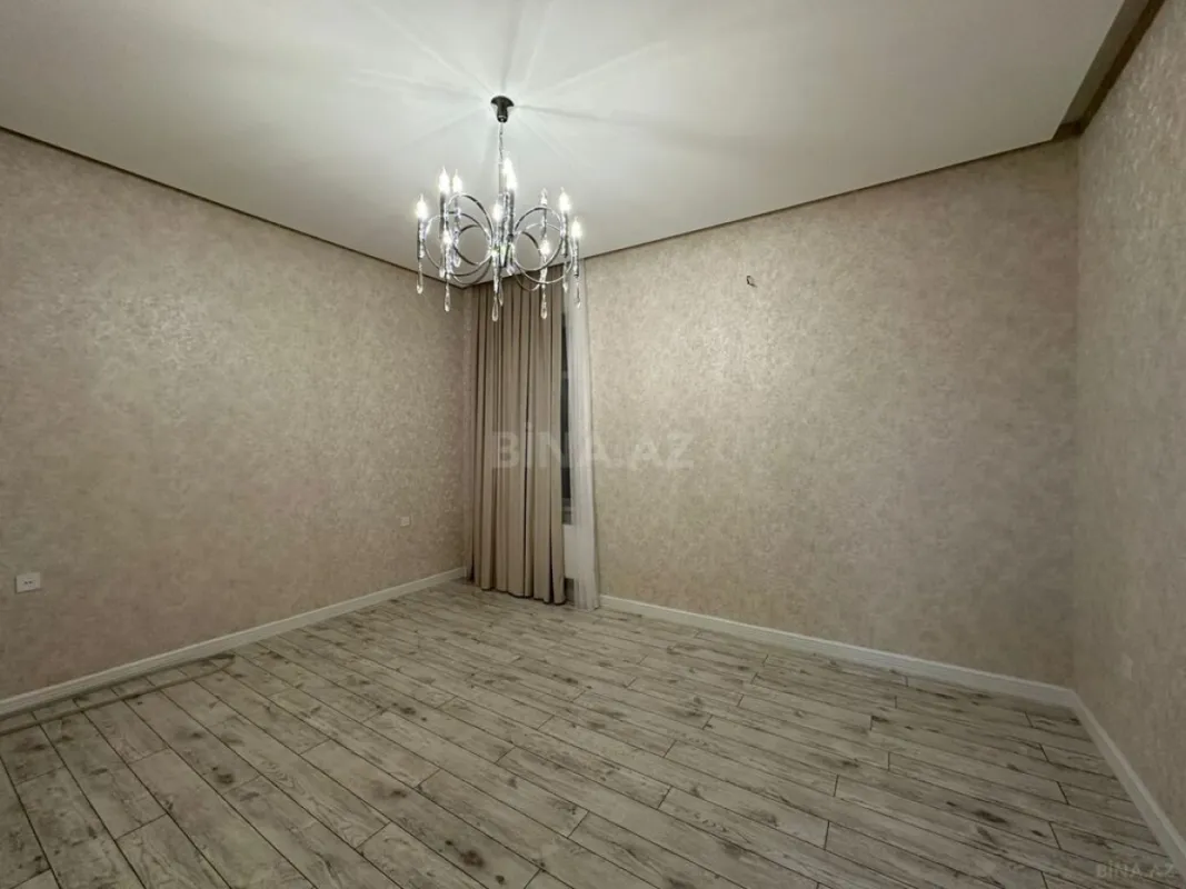 Satılır 5 otaqlı həyət evi 265 m²