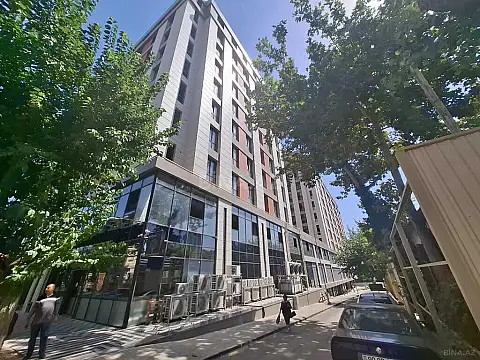 Satılır 3 otaqlı mənzil 111 m²