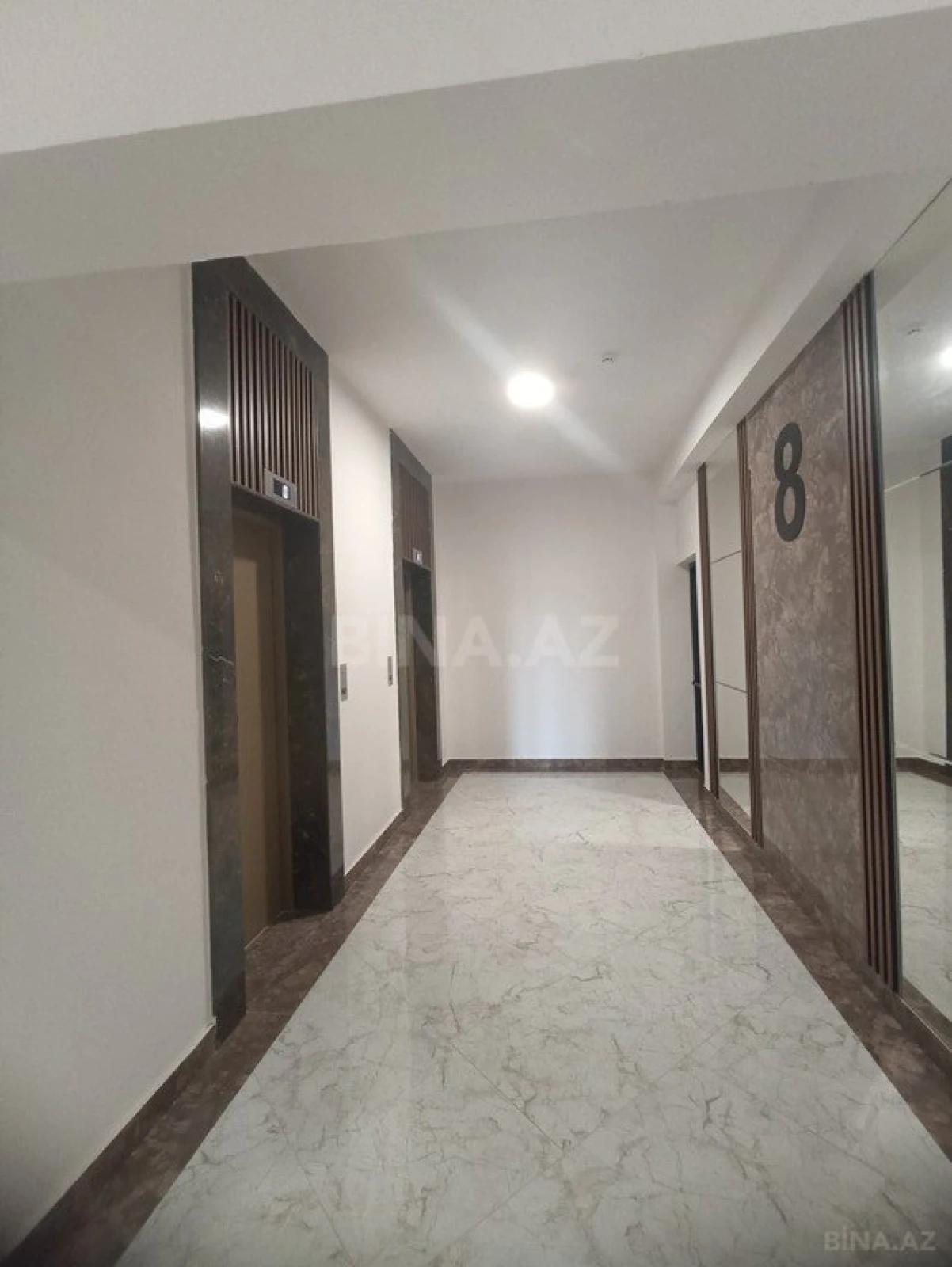 Satılır 3 otaqlı mənzil 111 m²