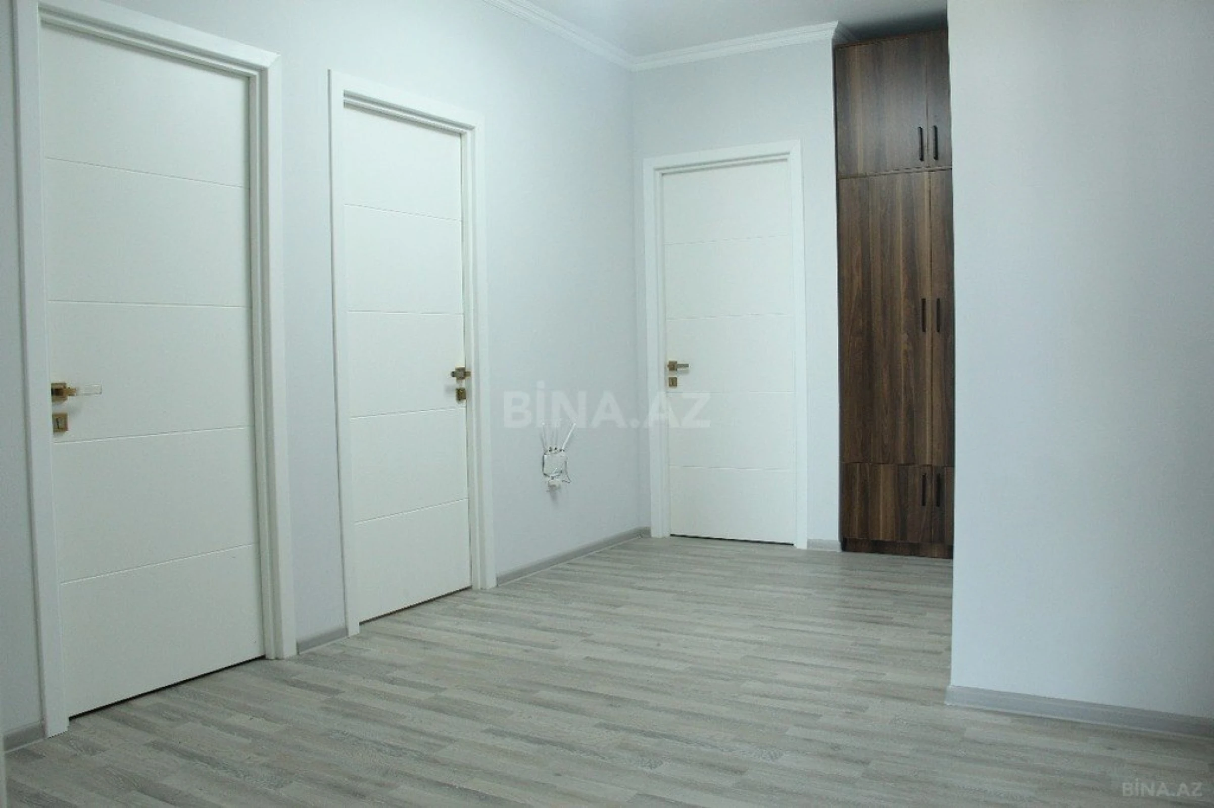 Kirayə verilir 4 otaqlı ofis 183 m²