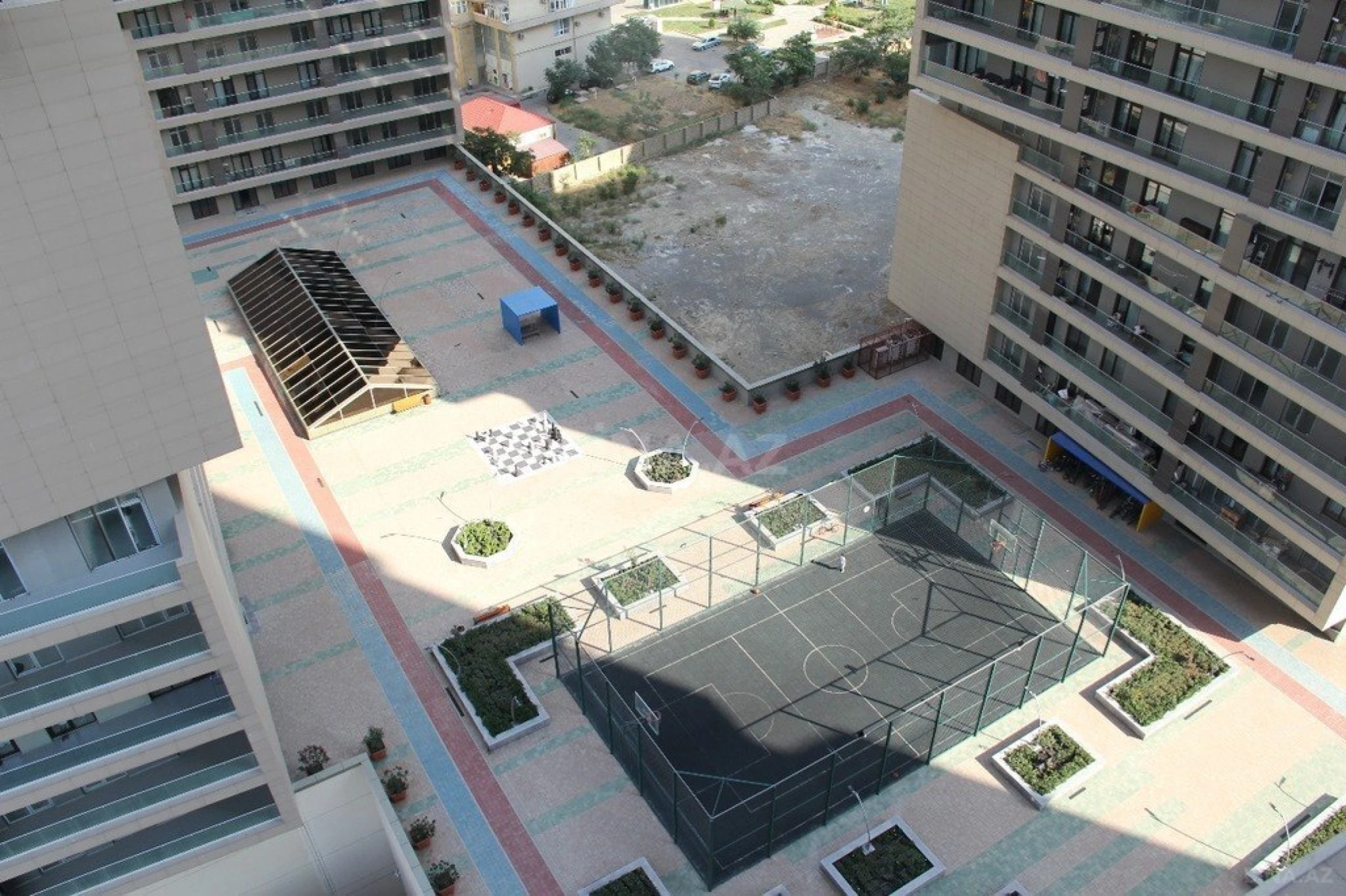 Kirayə verilir 4 otaqlı ofis 183 m²