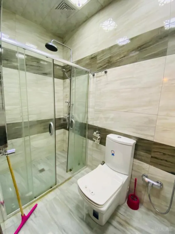 Satılır 5 otaqlı mənzil 220 m²