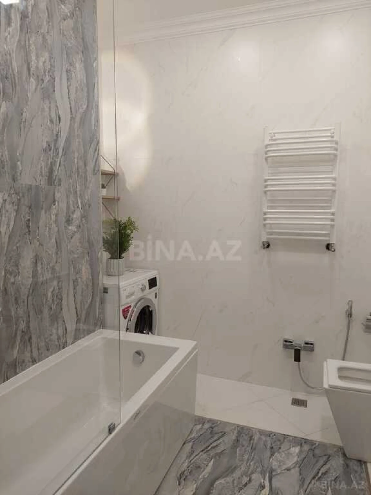 Kirayə verilir 2 otaqlı mənzil 85 m²