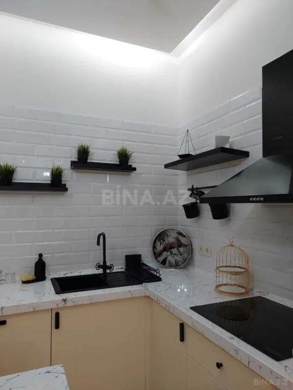 Kirayə verilir 2 otaqlı mənzil 85 m²