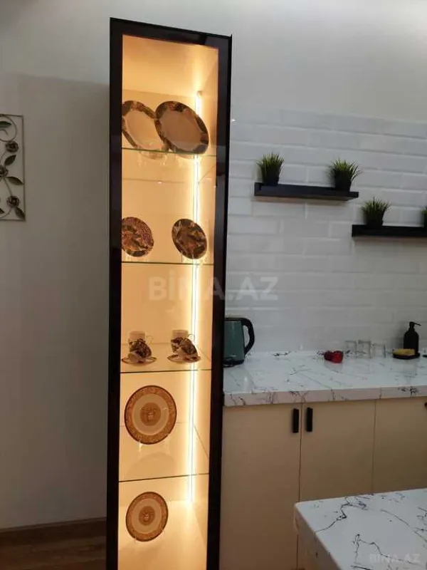 Kirayə verilir 2 otaqlı mənzil 85 m²