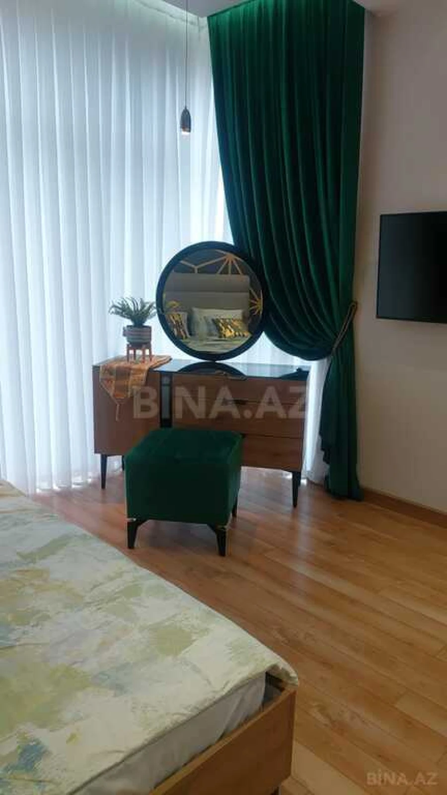 Kirayə verilir 2 otaqlı mənzil 85 m²