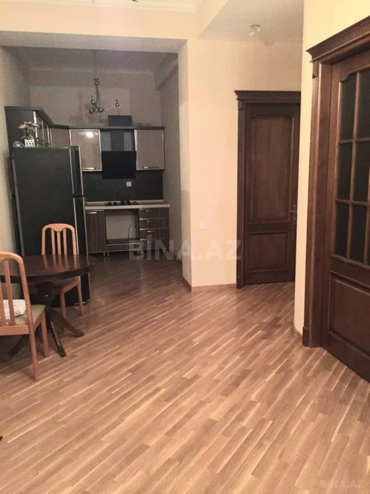 Satılır 3 otaqlı mənzil 117 m²