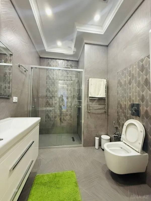 Kirayə verilir 4 otaqlı mənzil 200 m²