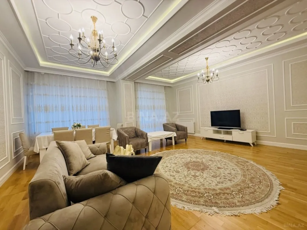 Kirayə verilir 4 otaqlı mənzil 200 m²