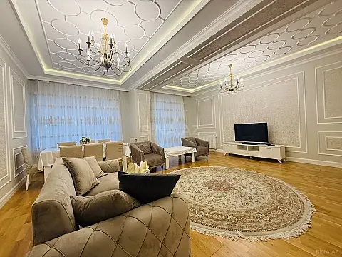 Kirayə verilir 4 otaqlı mənzil 200 m²