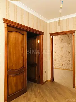 Satılır 2 otaqlı mənzil 92 m²