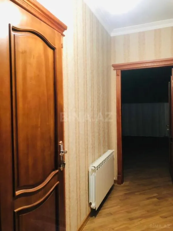 Satılır 2 otaqlı mənzil 92 m²