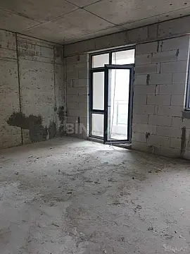 Satılır 3 otaqlı mənzil 137 m²