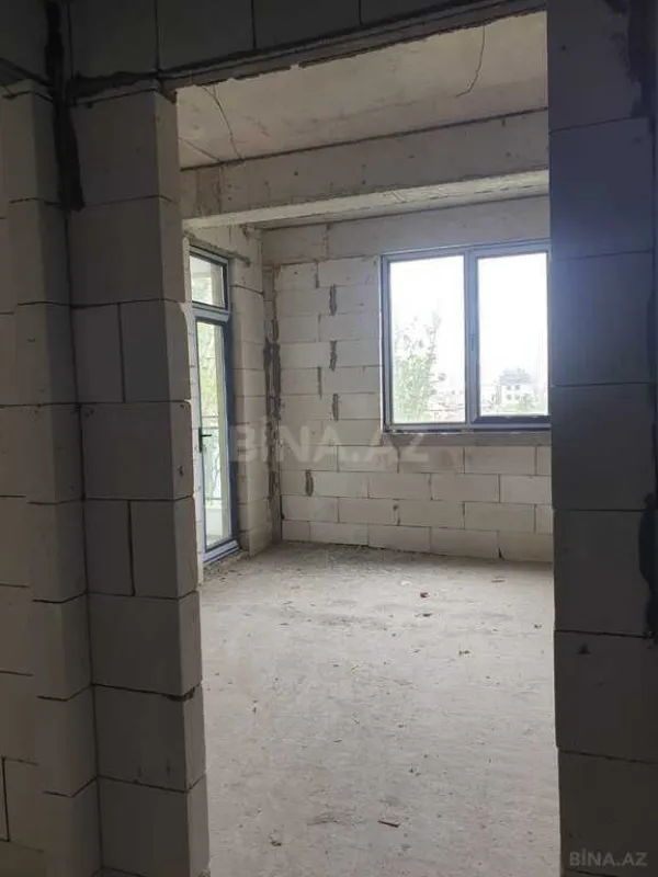 Satılır 3 otaqlı mənzil 137 m²