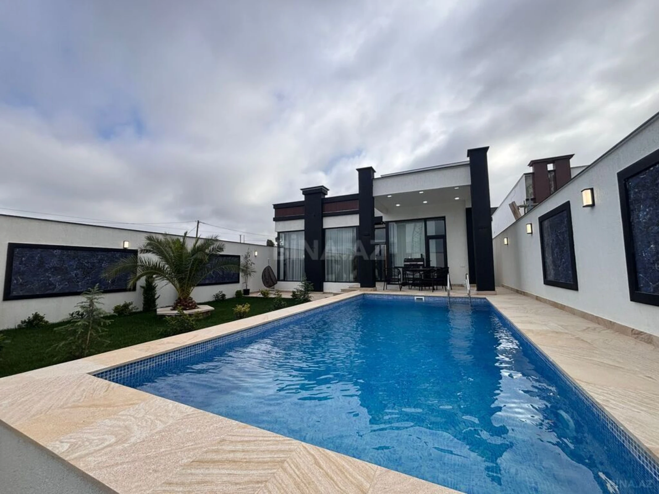 Satılır 4 otaqlı həyət evi 150 m²