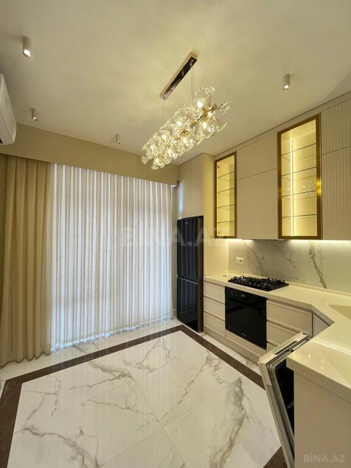 Satılır 3 otaqlı mənzil 85 m²