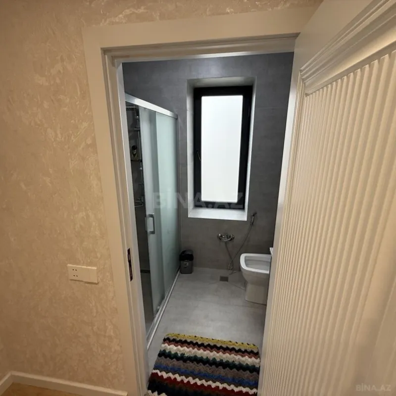 Satılır 16 otaqlı həyət evi 655 m²