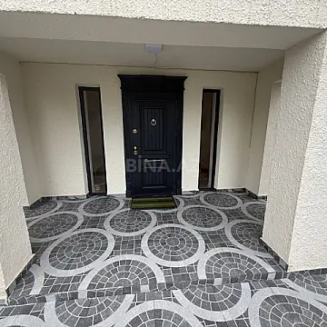 Satılır 16 otaqlı həyət evi 655 m²