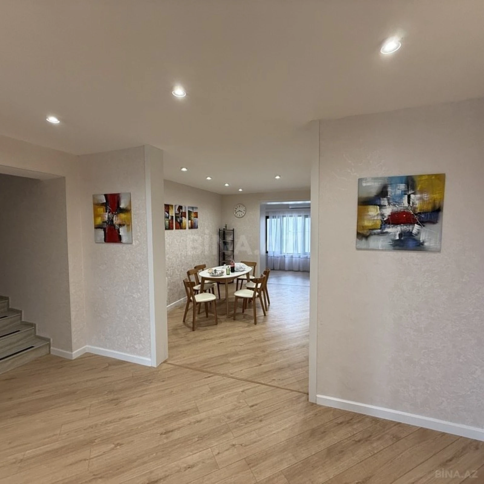 Satılır 16 otaqlı həyət evi 655 m²
