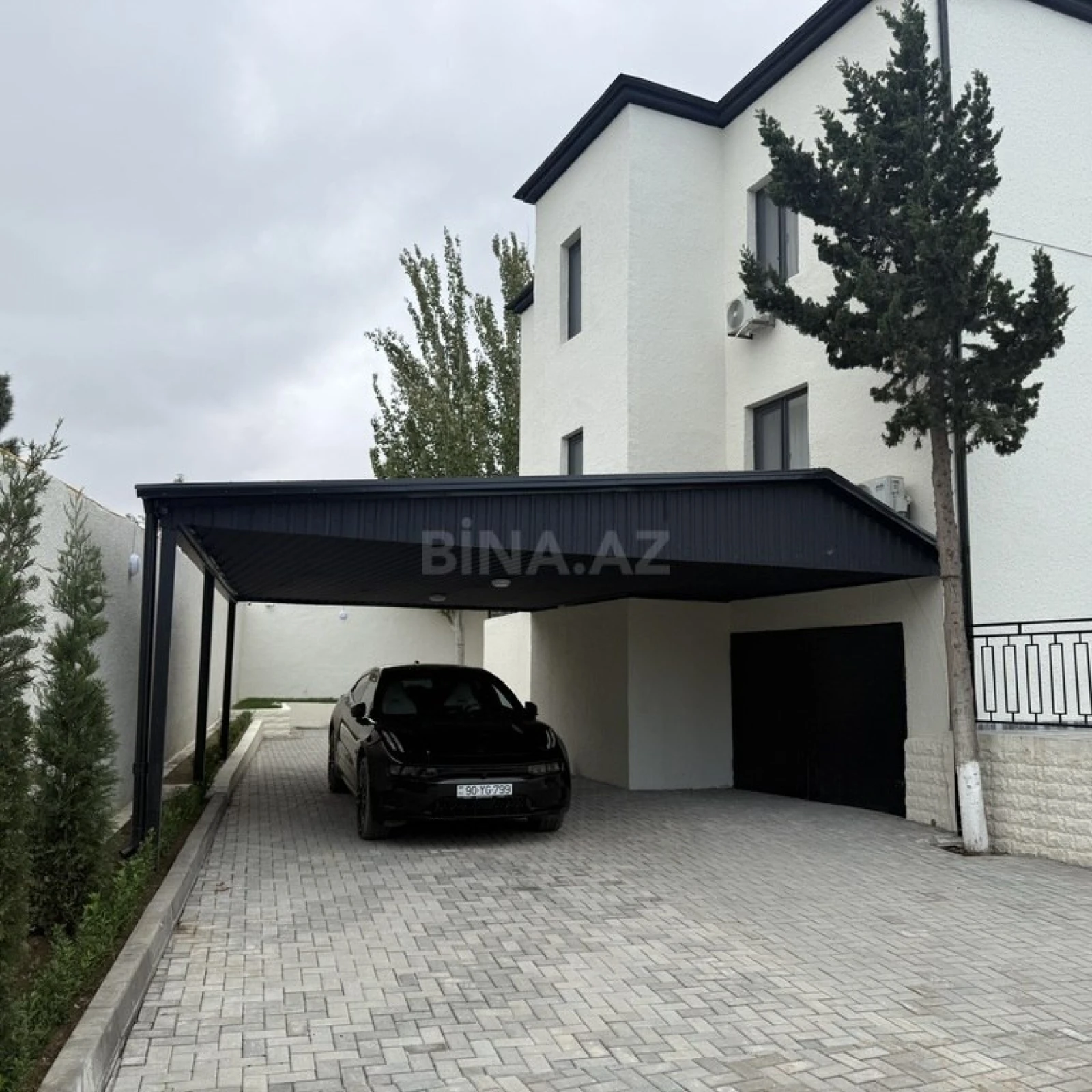 Satılır 16 otaqlı həyət evi 655 m²